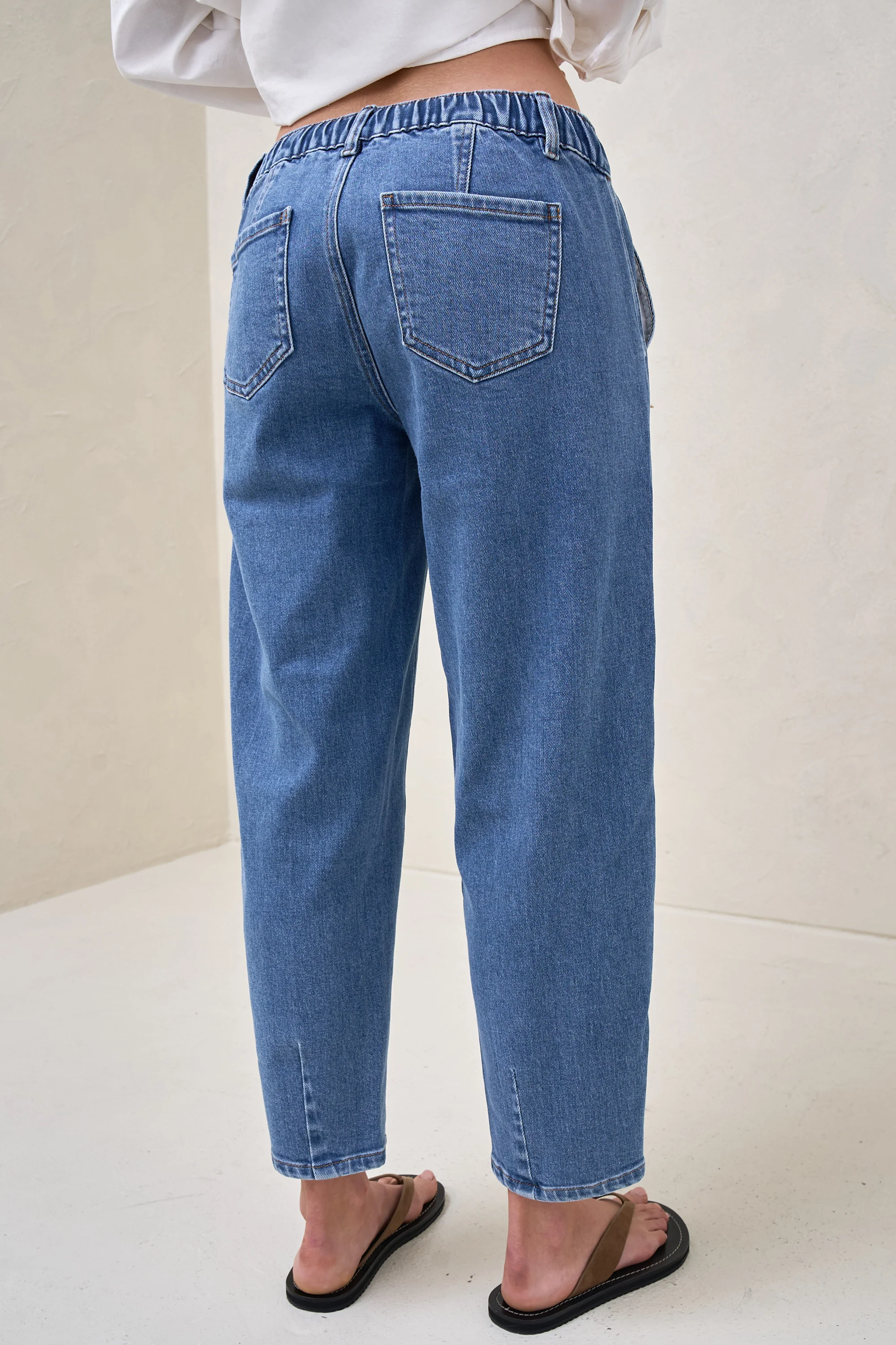 Bend The Rules Barrel Jean - Mid Blue - Image 8