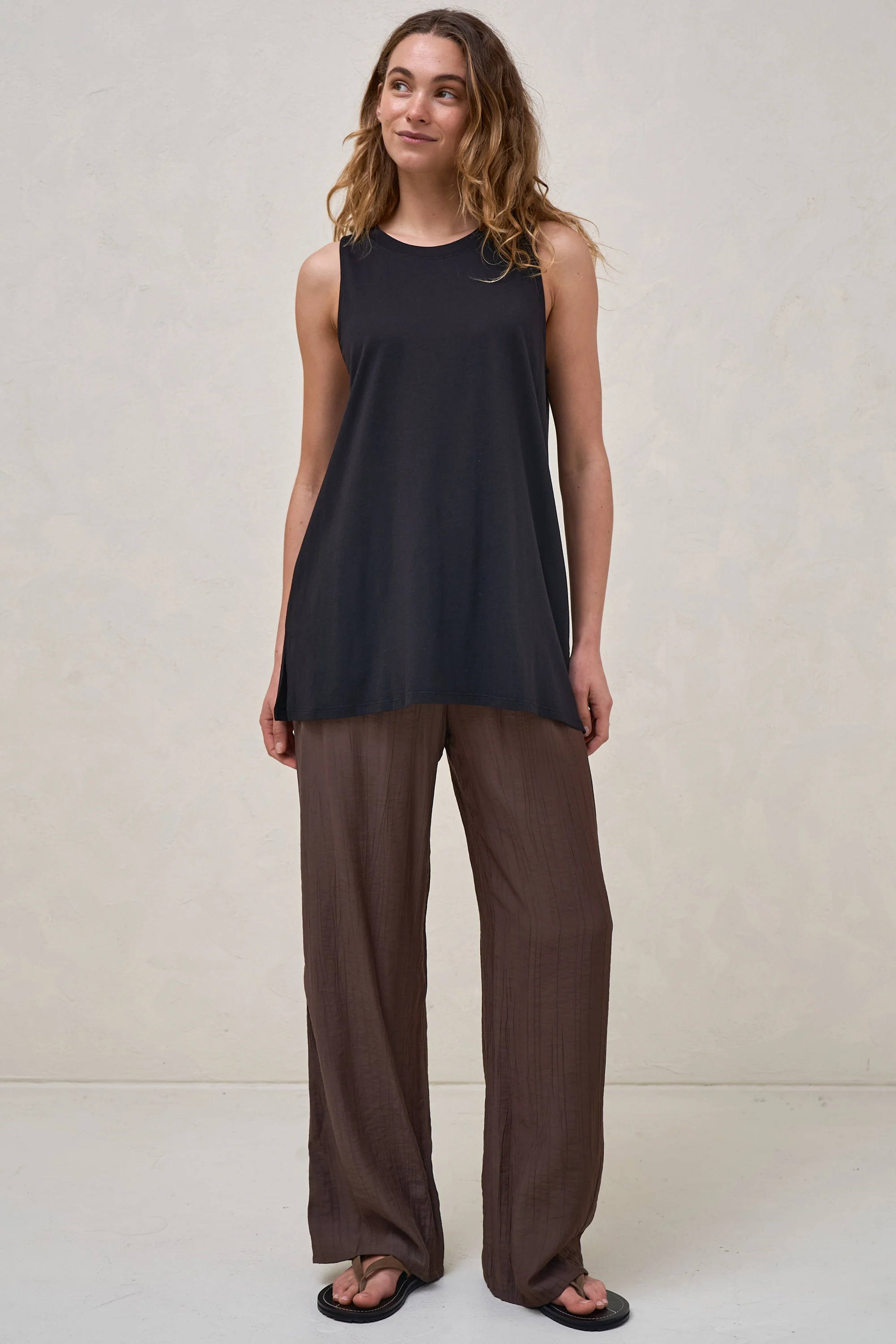 Into It tank - Black - Image 10