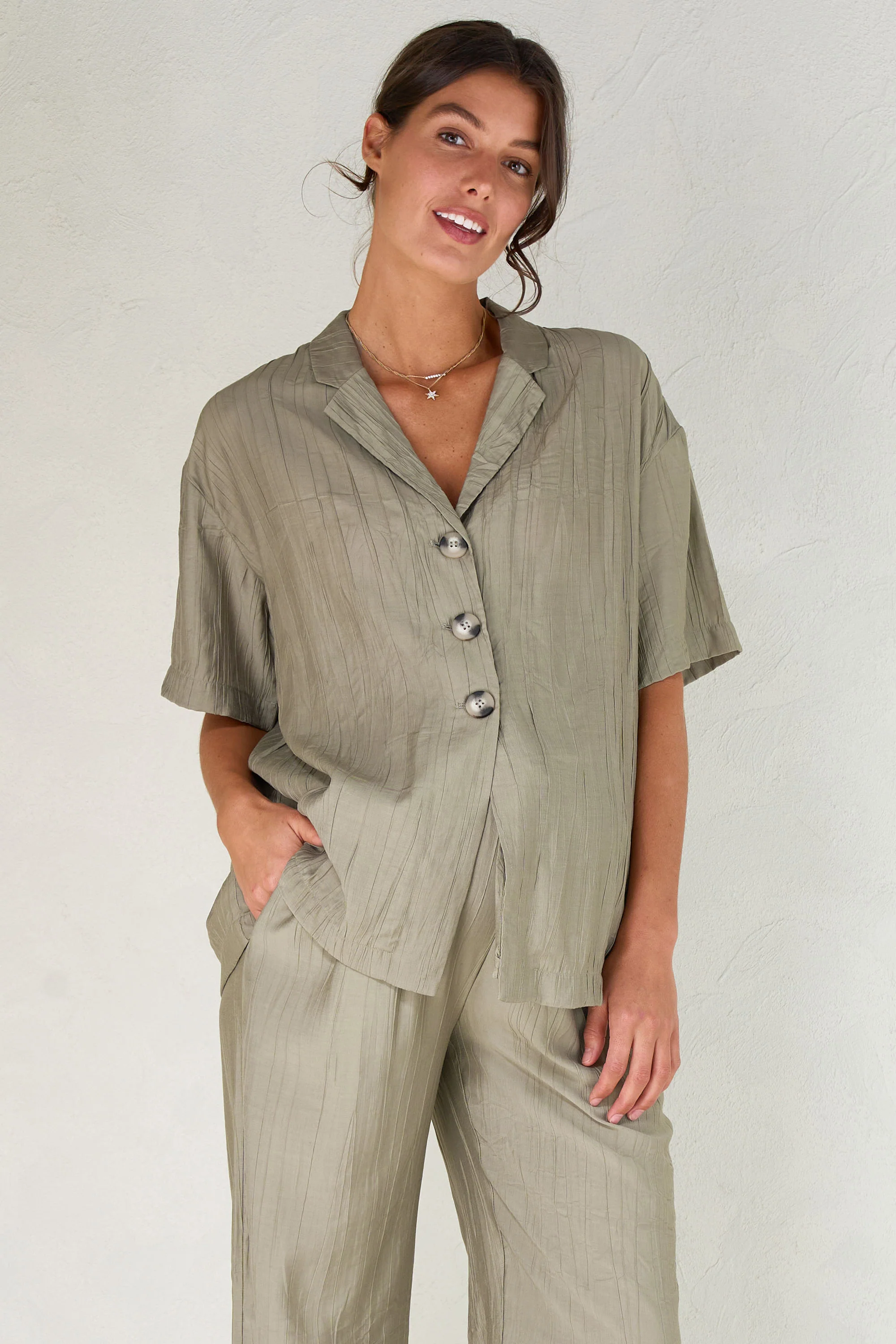 Ease Away Crinkle Shirt - Soft Khaki