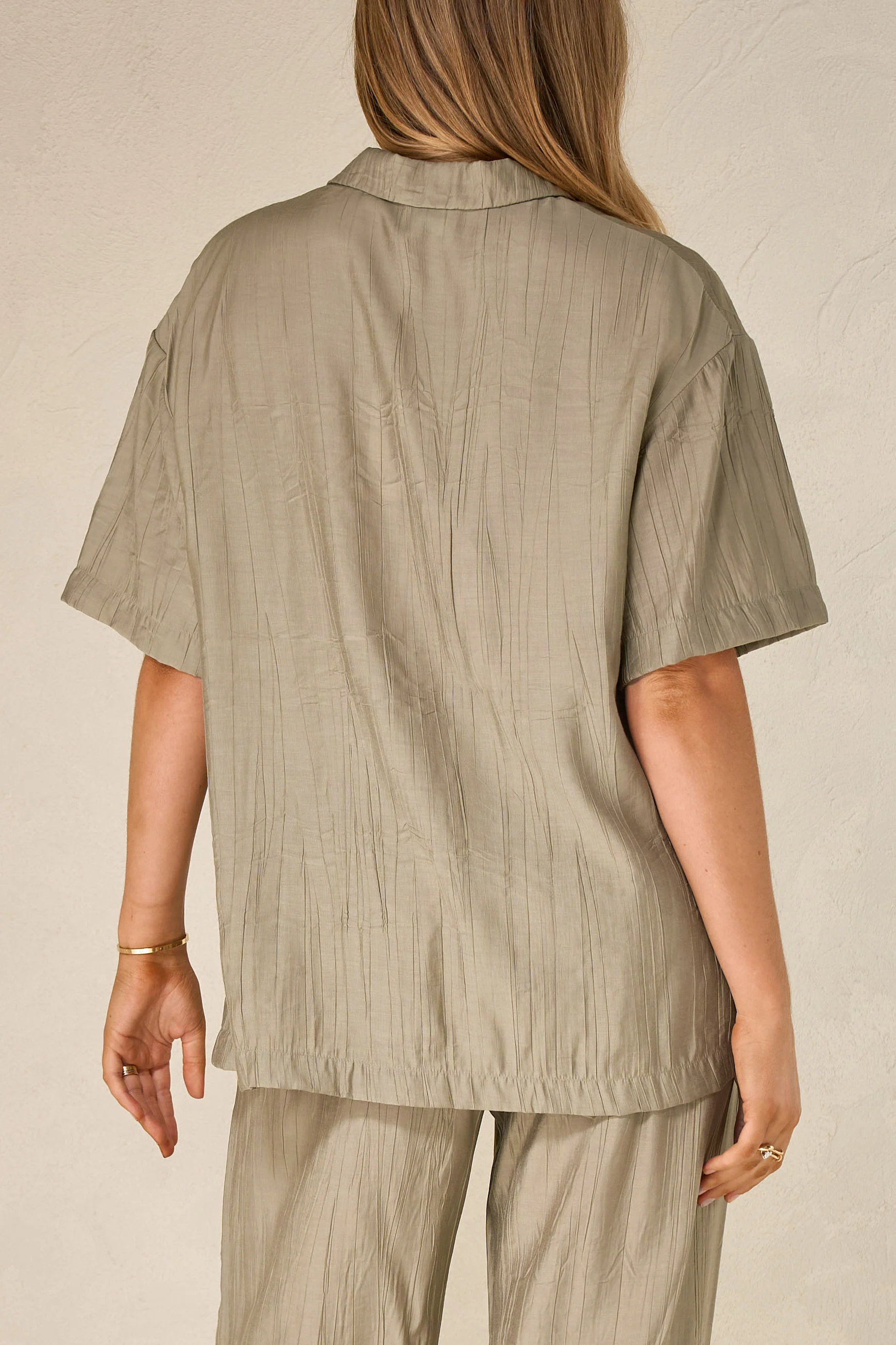 Ease Away Crinkle Shirt - Soft Khaki - Image 9