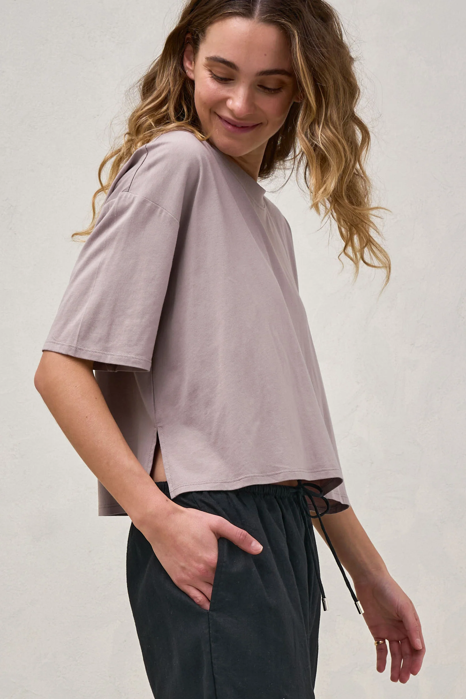 Into It Crop Tee - Taupe - Image 7