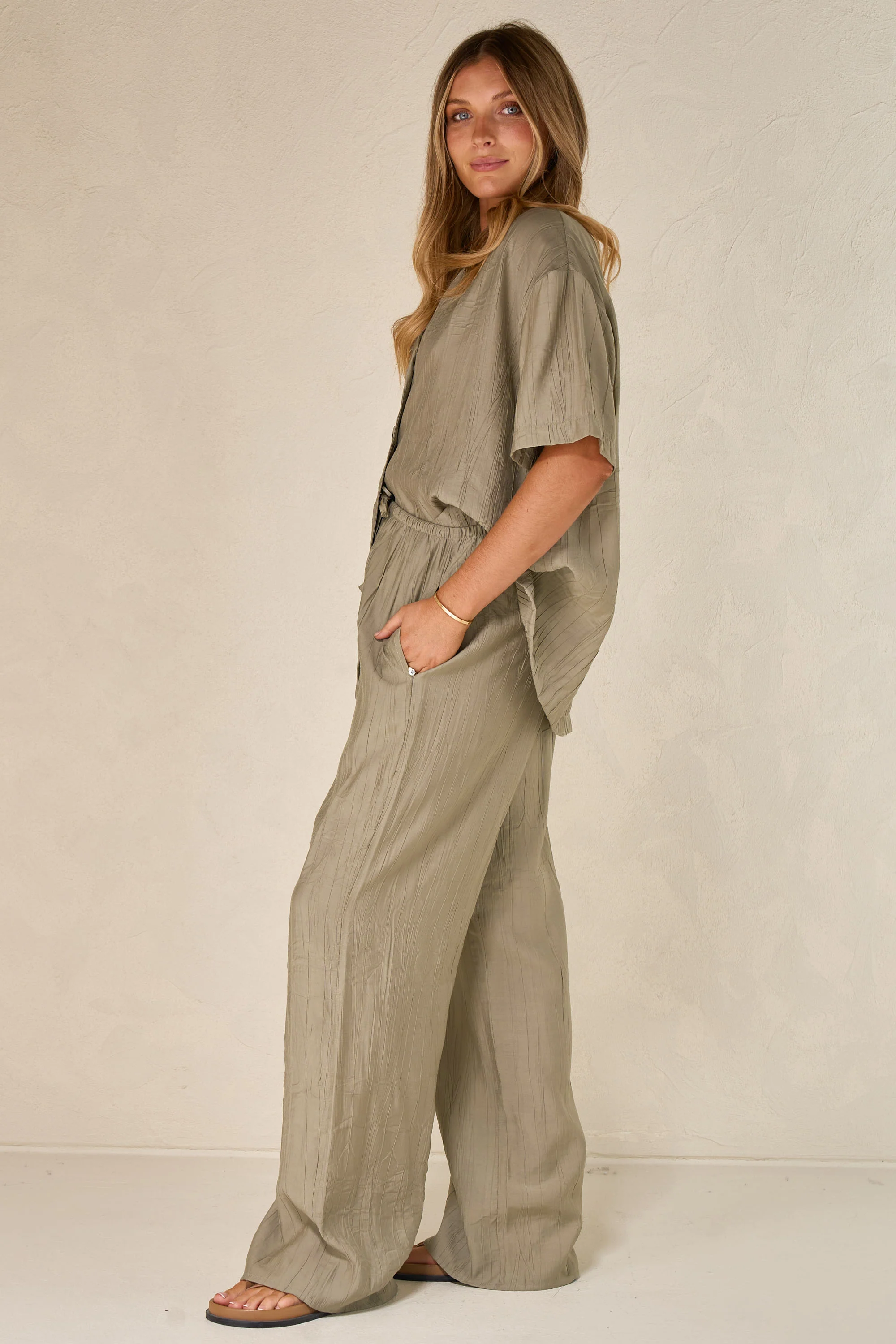 Ease Away Crinkle Pant - Soft Khaki - Image 7