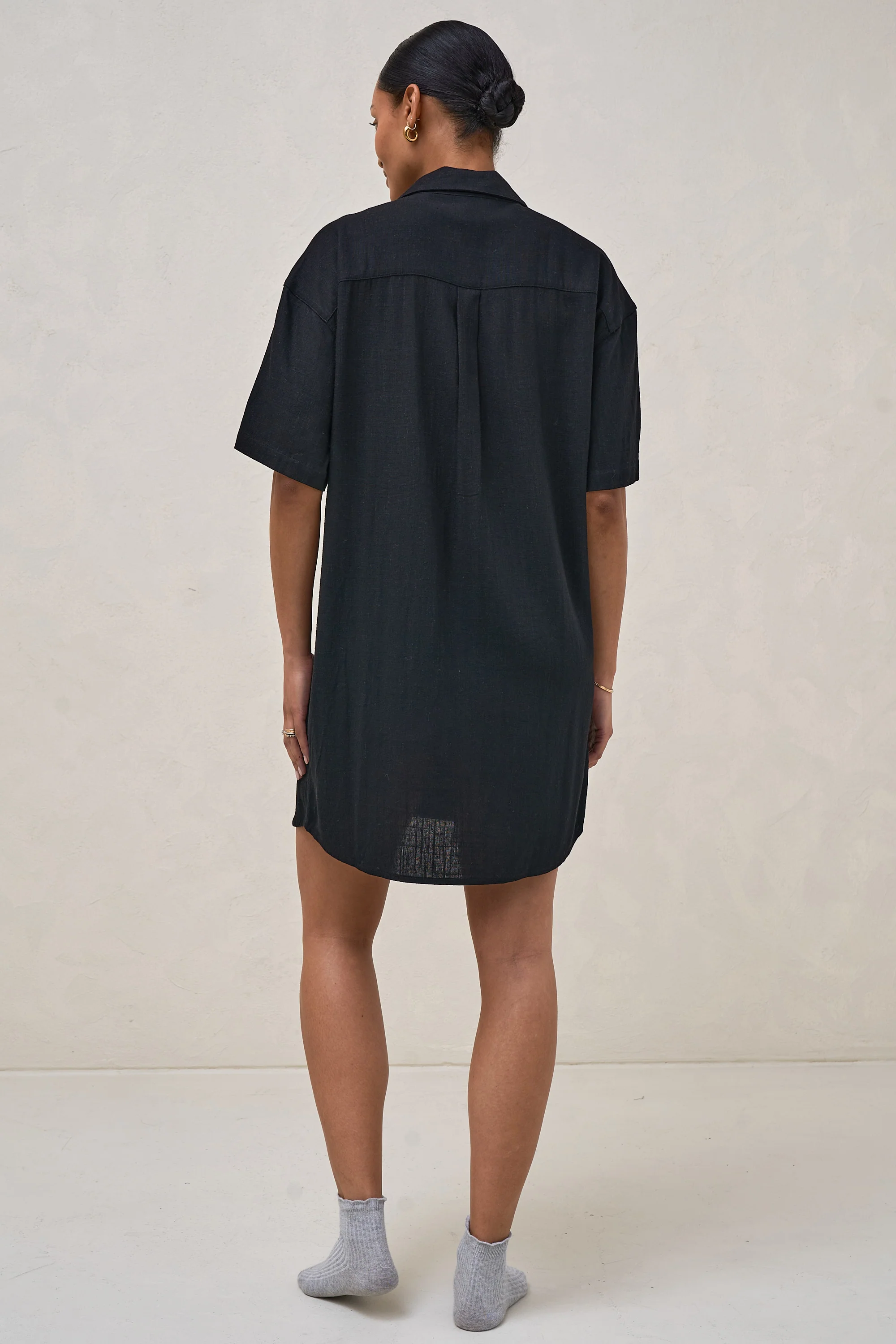 Rest Easy Linen Dress - Black - Image 3
