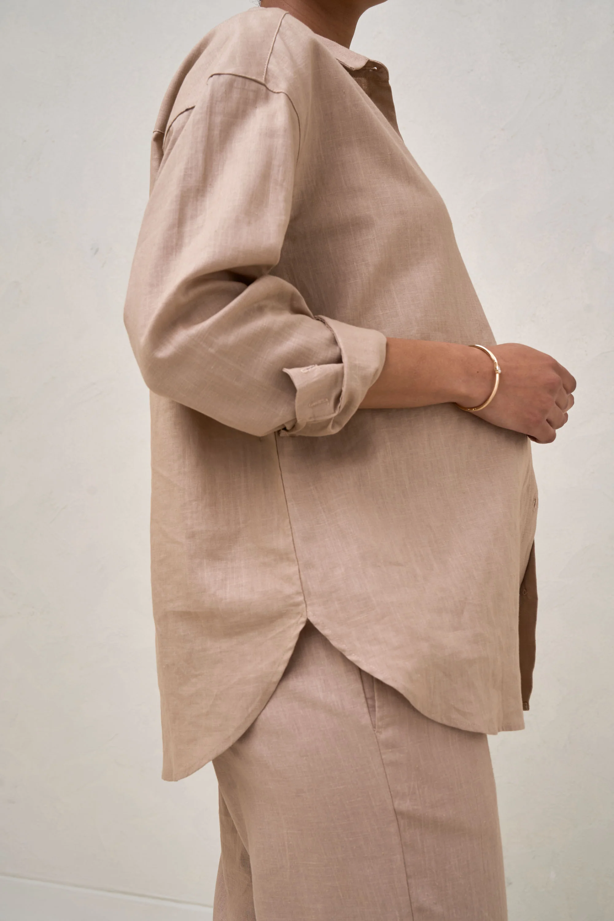 Timeless Relaxed Linen Shirt - Biscuit* - Image 3