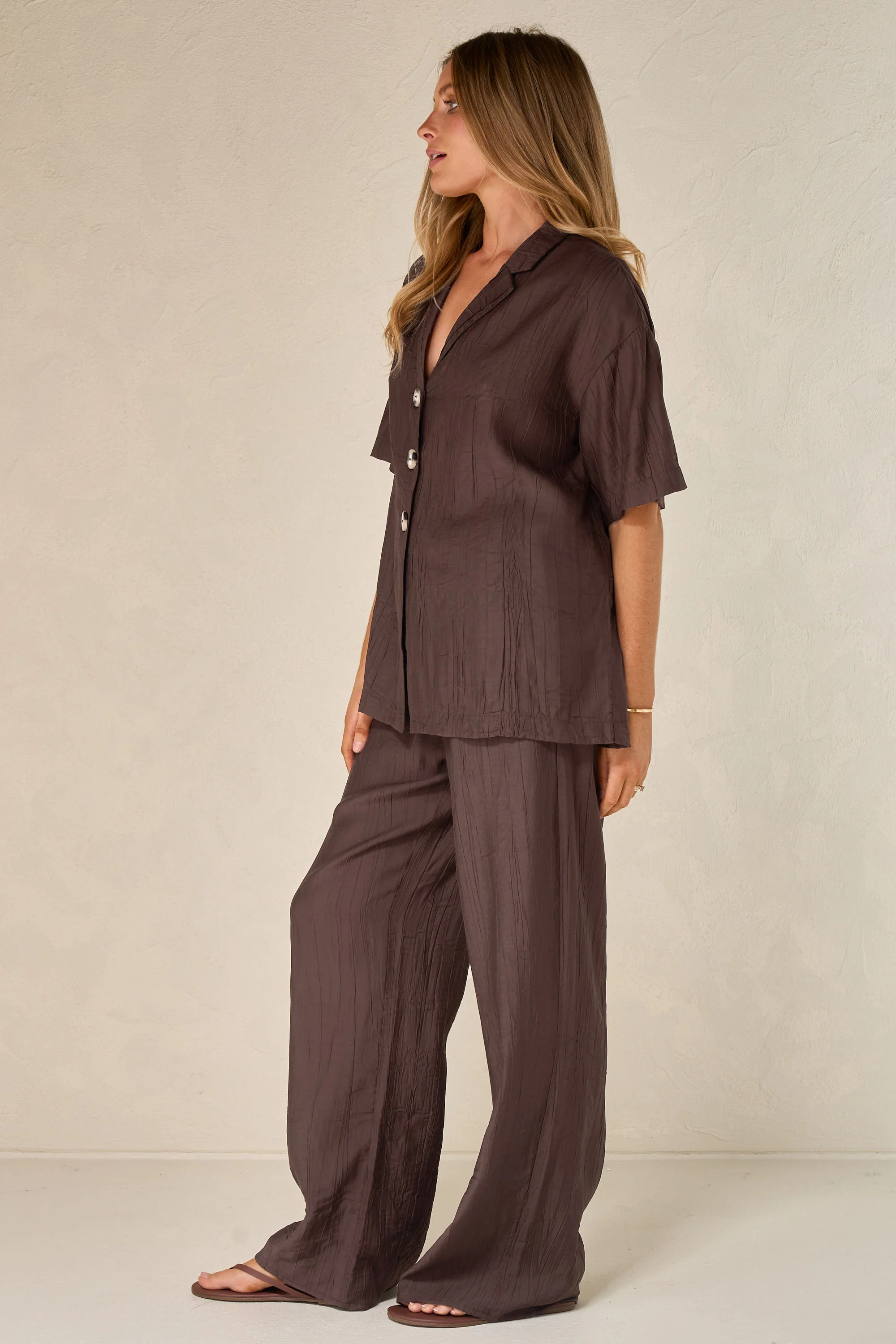 Ease Away Crinkle Shirt - Chocolate - Image 8