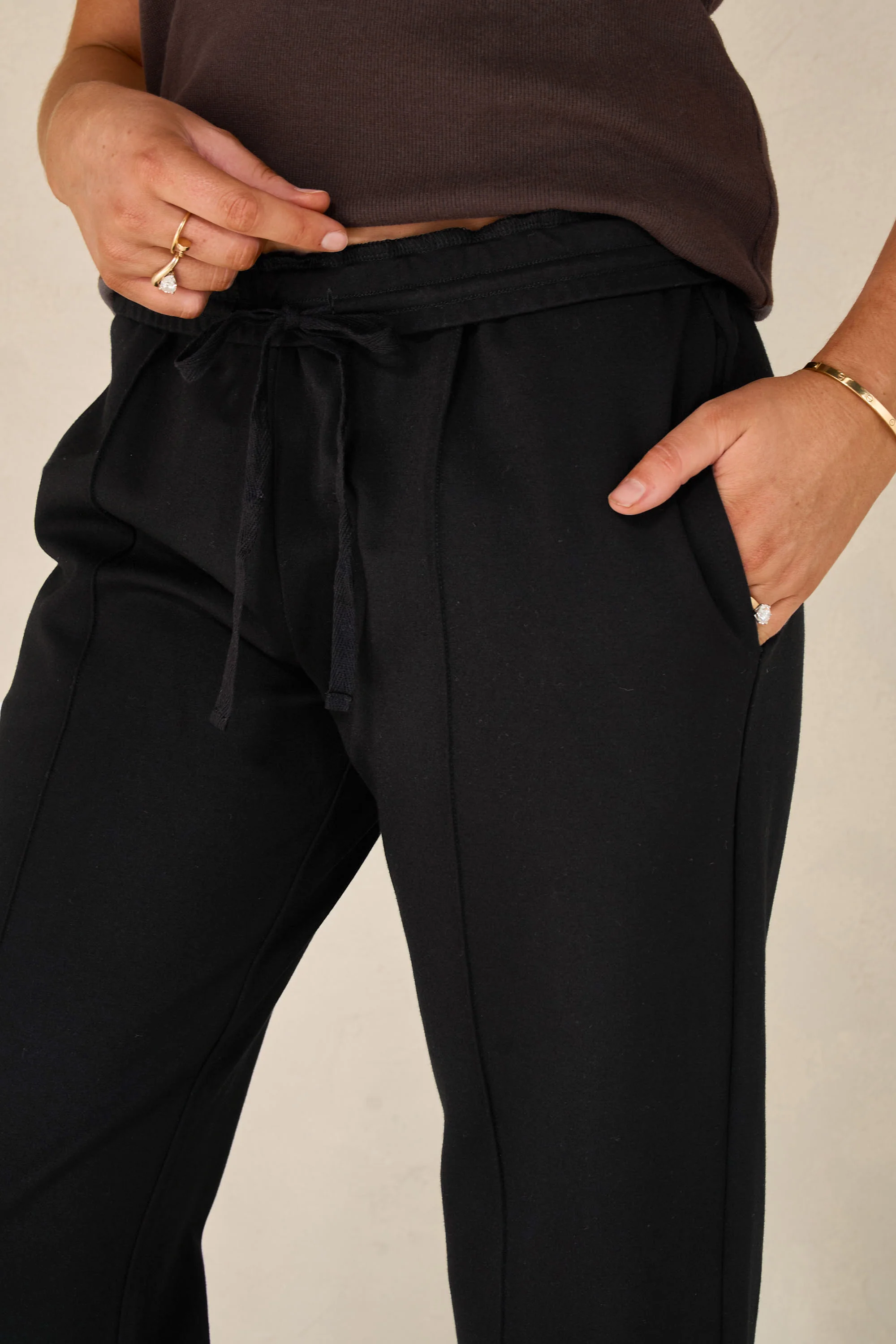 High Road Cropped Pant - Black - Image 9