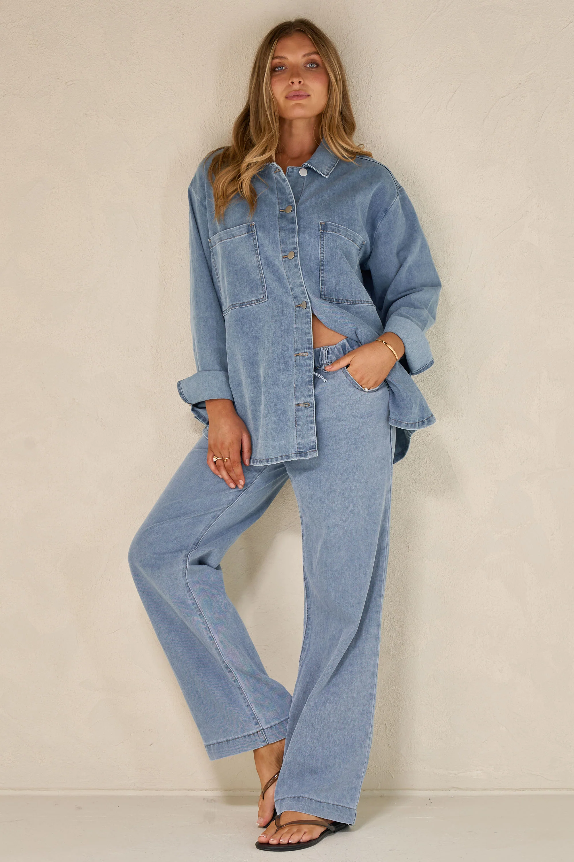 Frequent Wide Leg Jean - Light Blue - Image 10