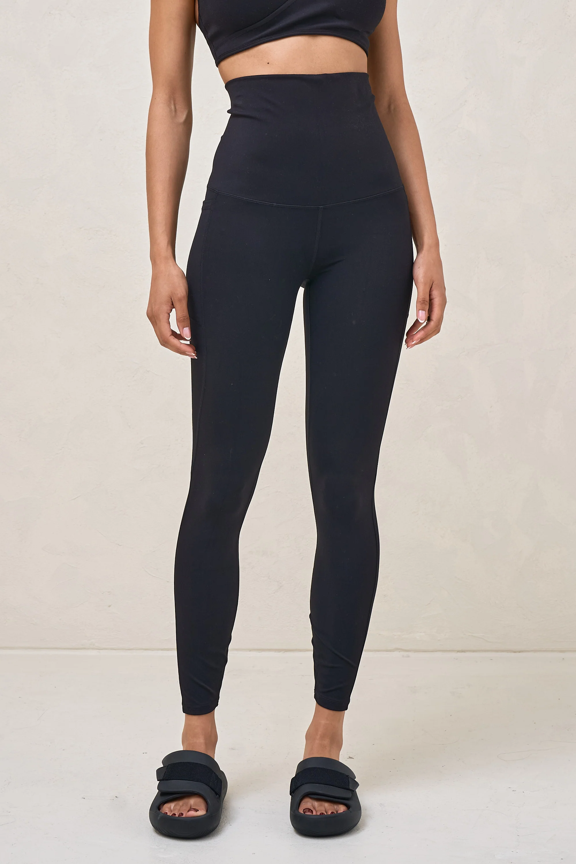 Bodybase Evolve Legging - Blk - Image 10