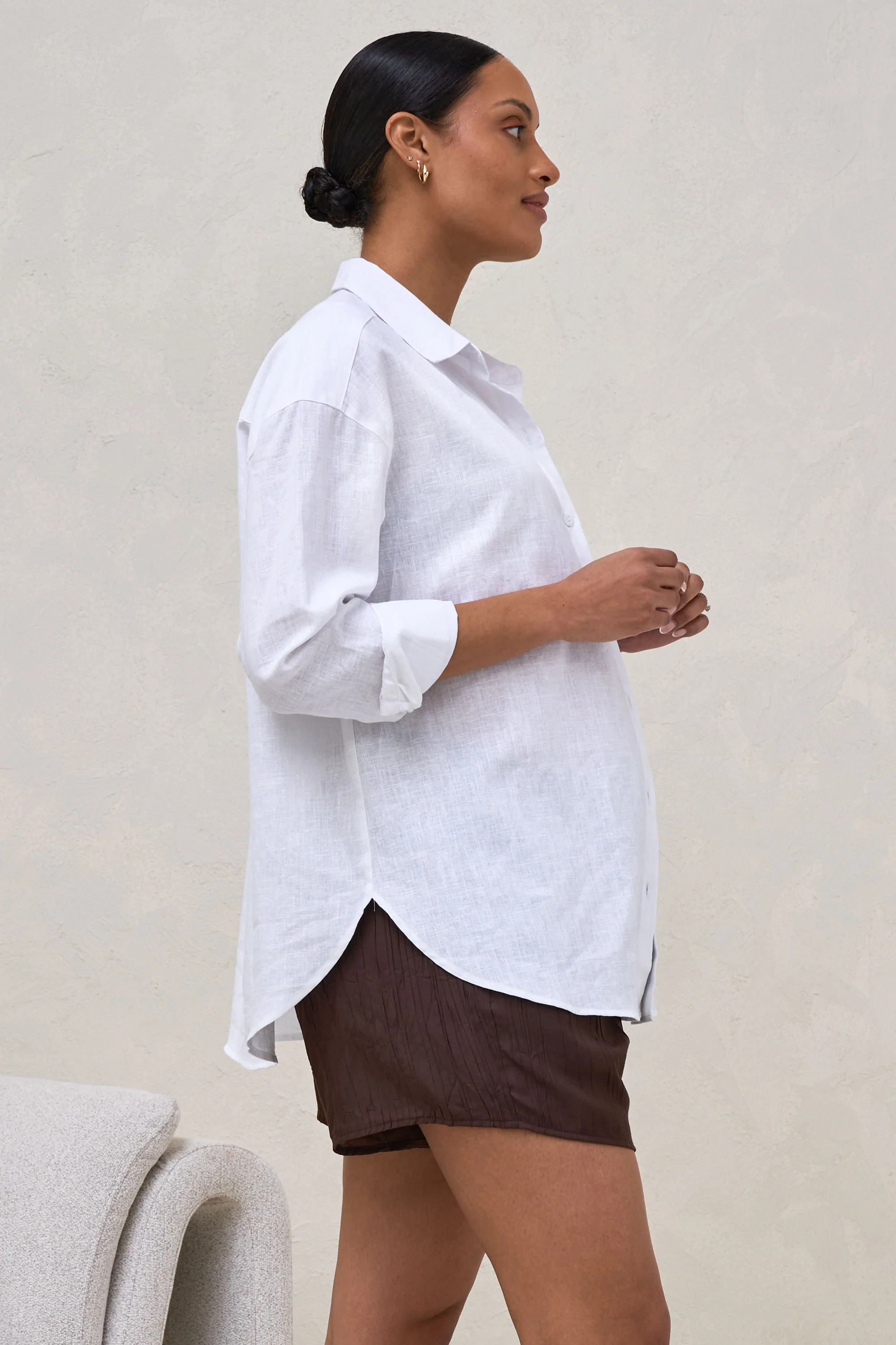 Timeless Relaxed Linen Shirt - White - Image 4
