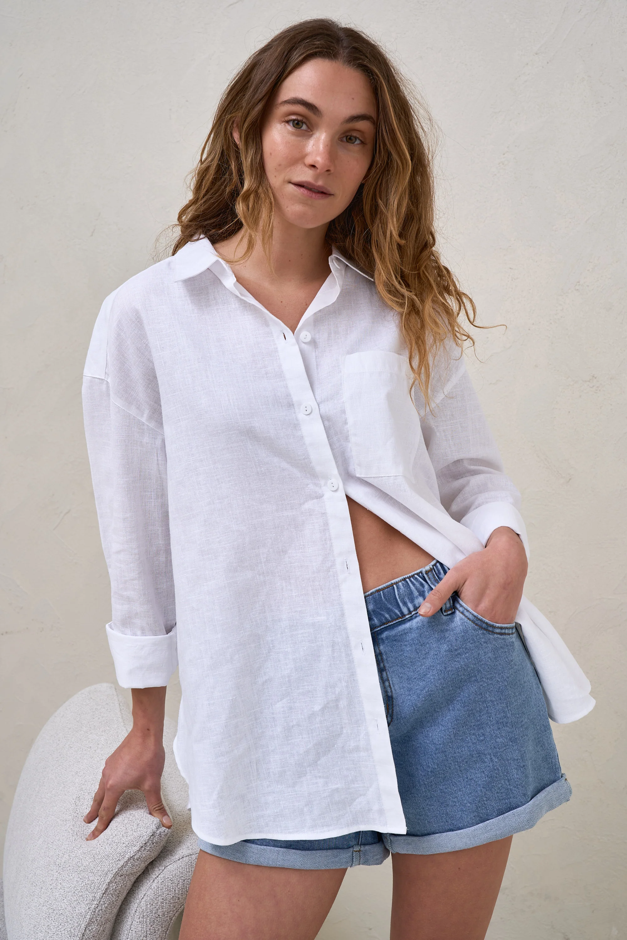 Timeless Relaxed Linen Shirt - White - Image 6