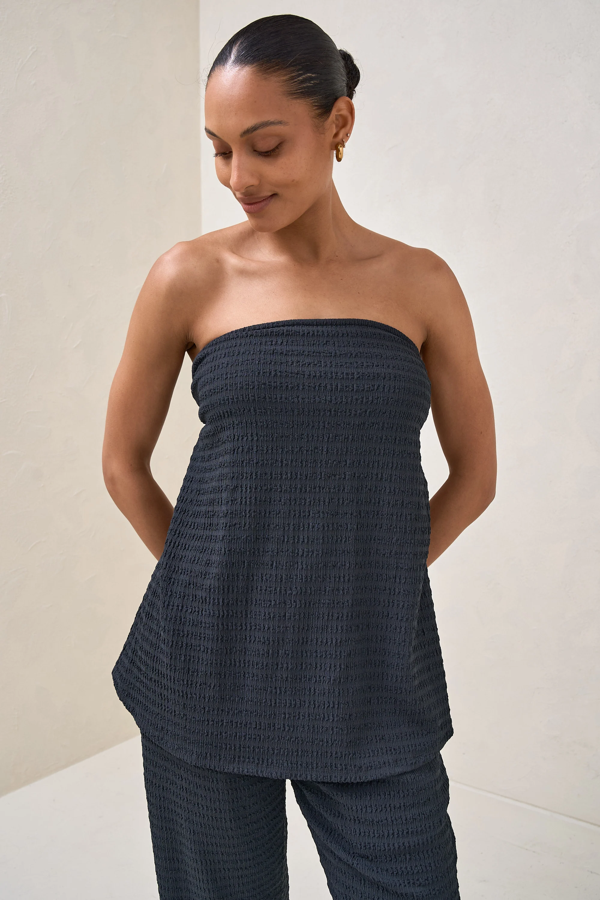 Mood  Shift Strapless Top - Slate - Image 10