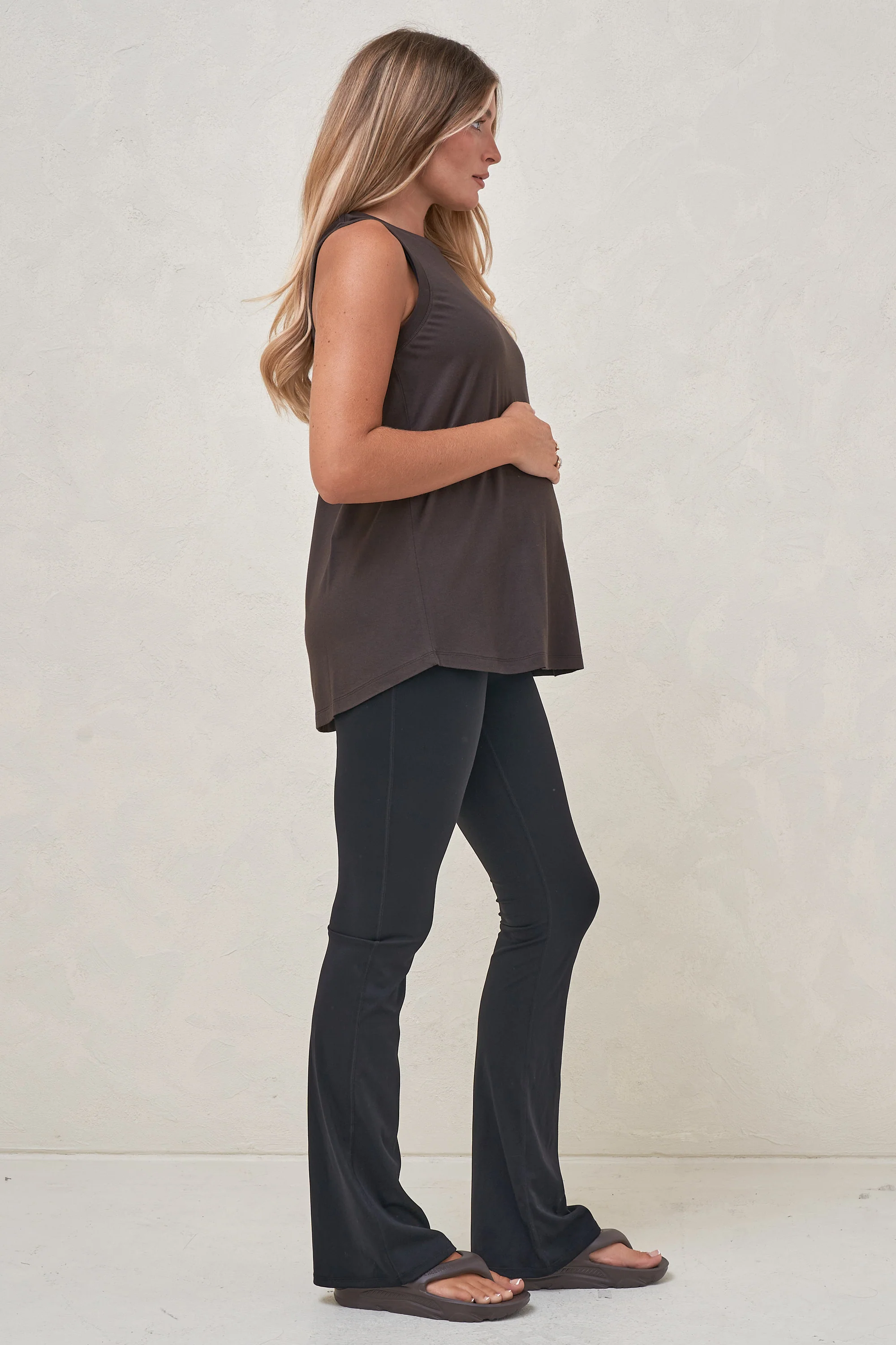 Into It Curved Hem Tank - Espresso - Image 5