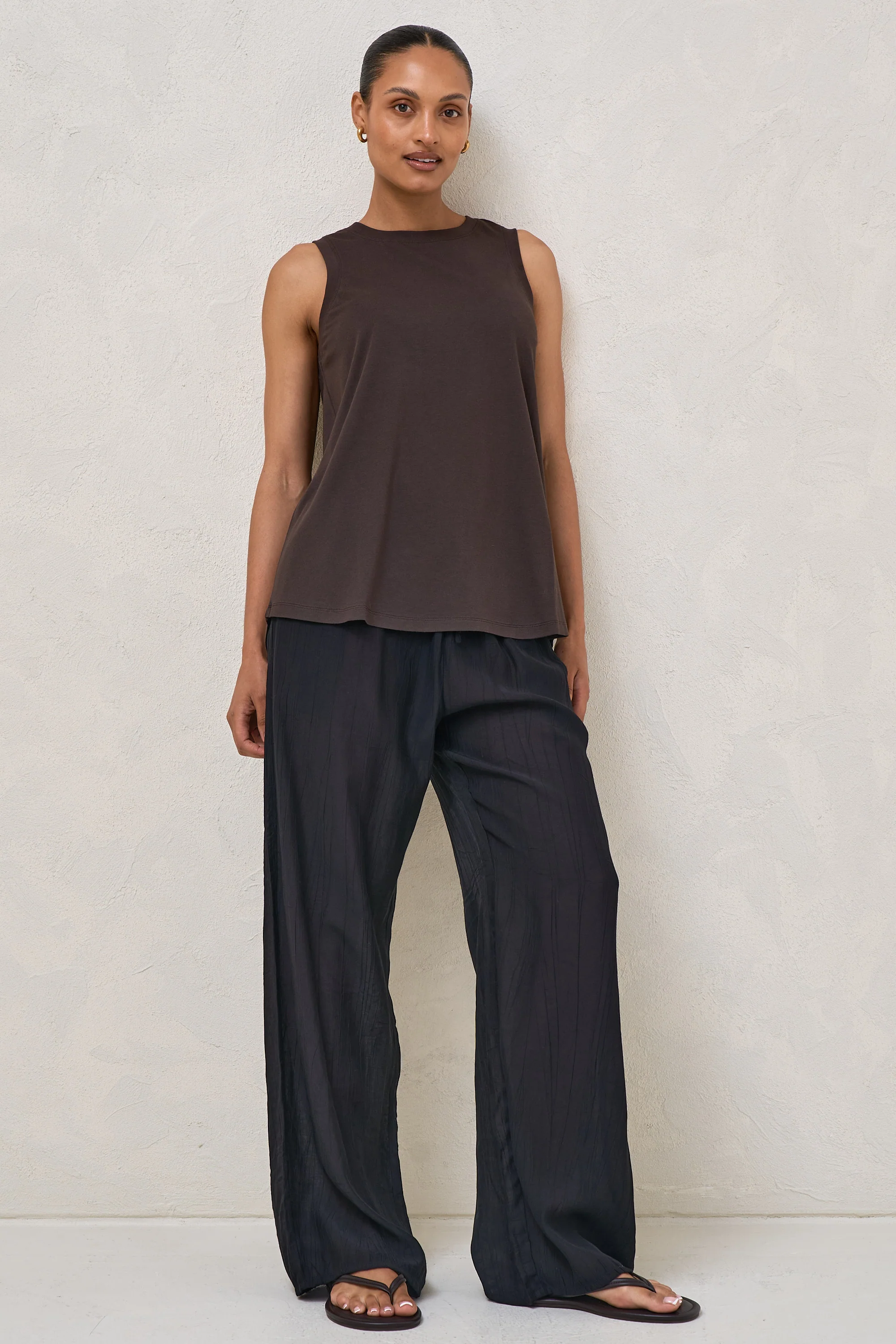 Into It Curved Hem Tank - Espresso - Image 7