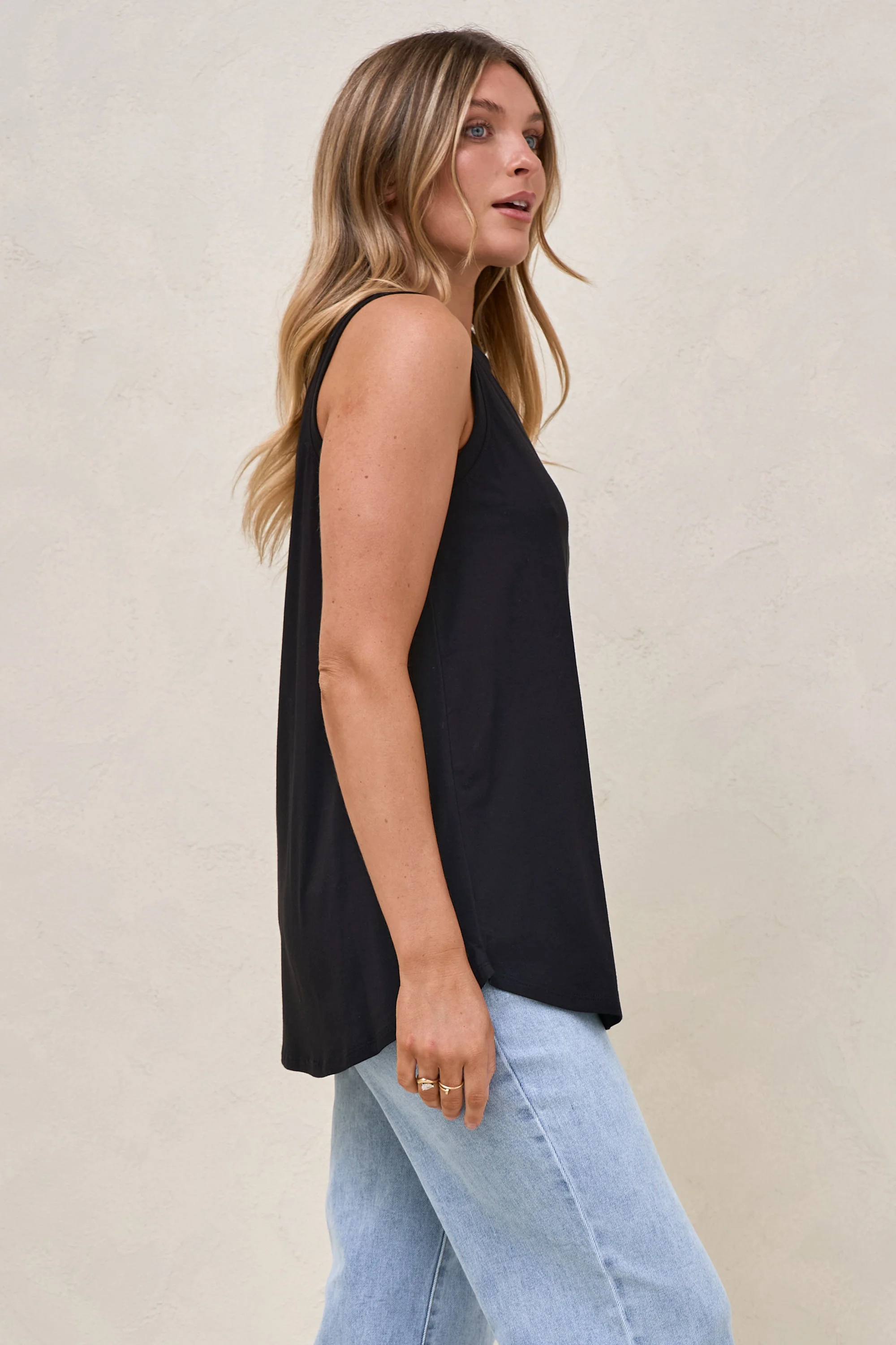 Into It Curved Hem Tank - Black - Image 7