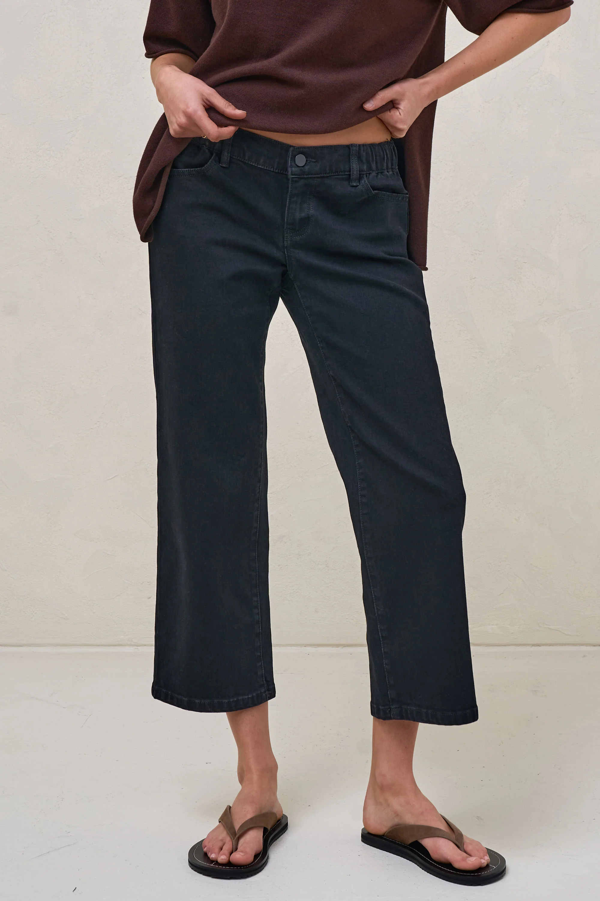 Walk The Talk Crop Wide Jean - Washed Black - Image 10
