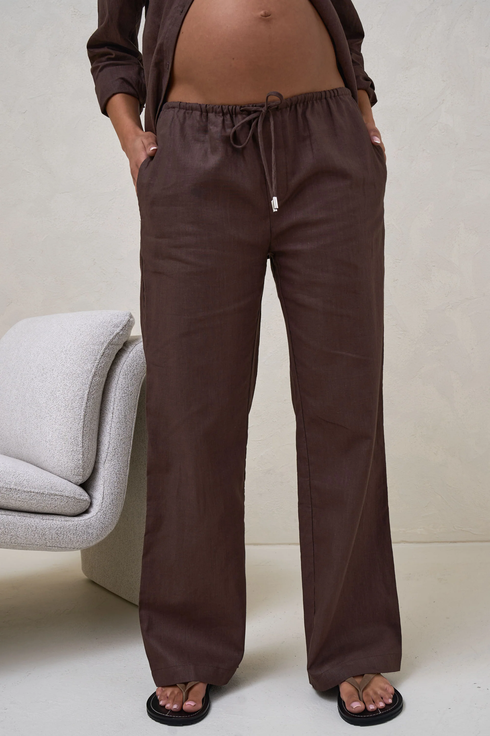 Timeless Wide Leg Linen Pant - Chocolate - Image 5