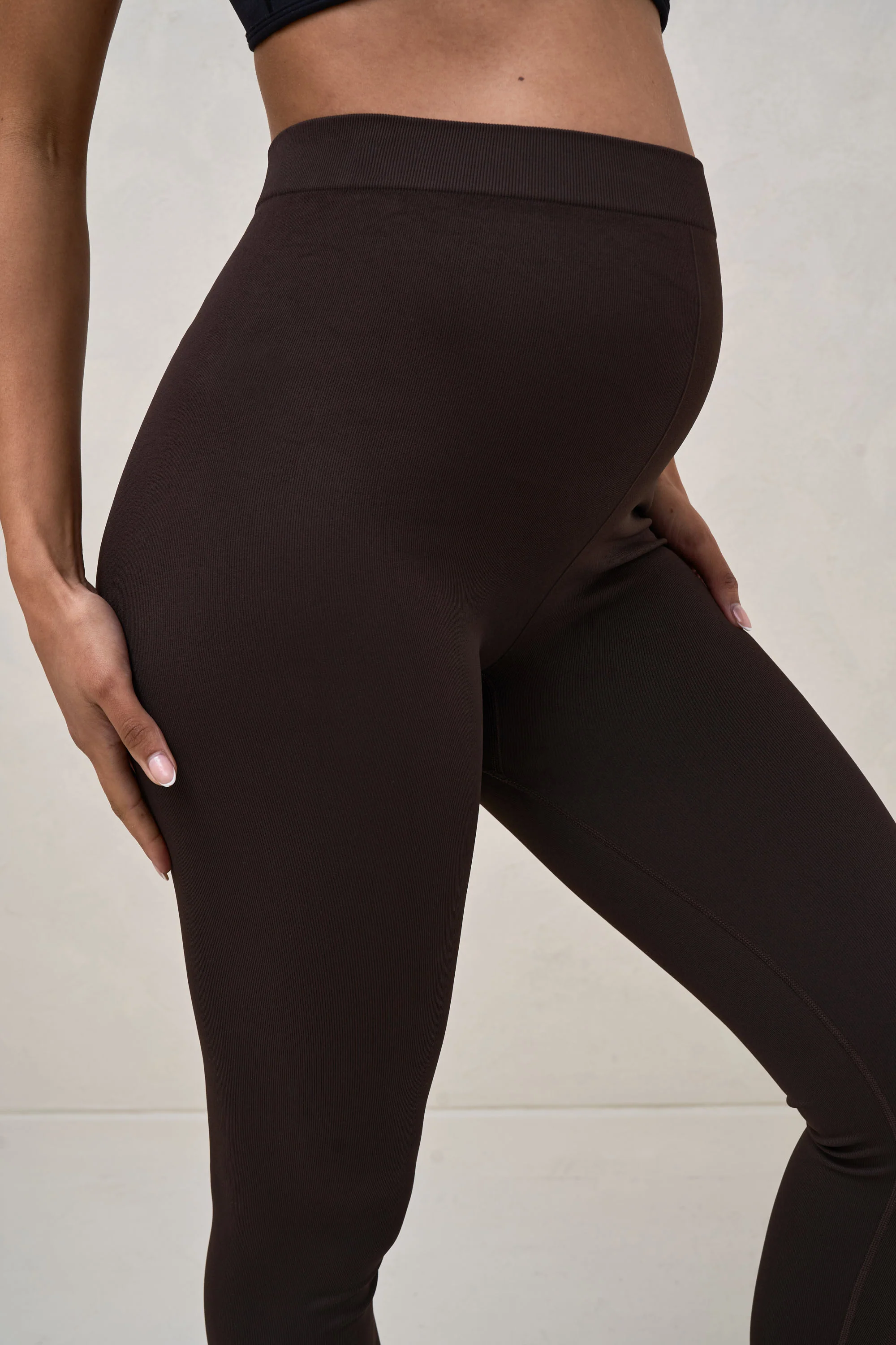 The Movement Legging - Chocolate - Image 4