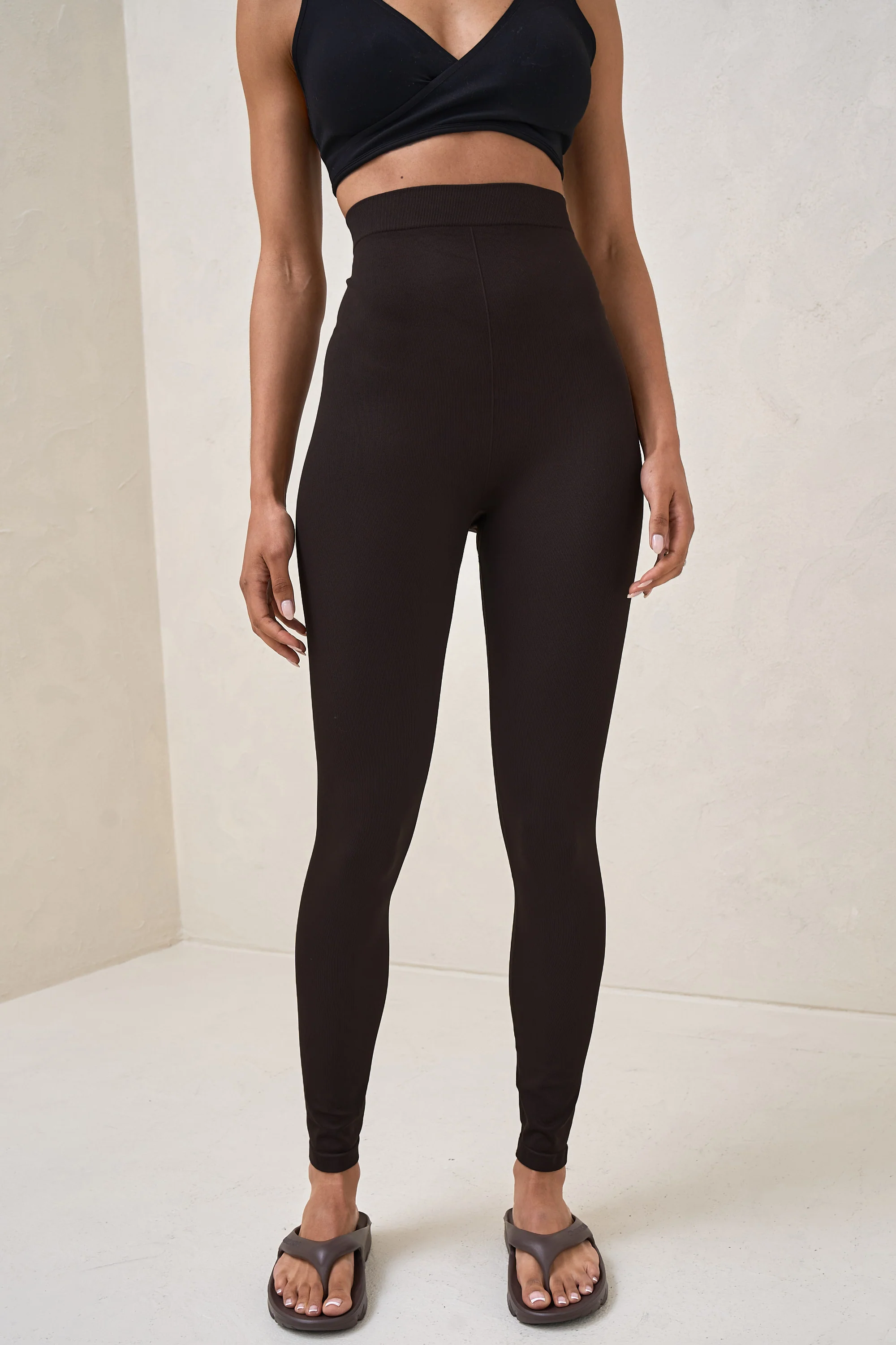 The Movement Legging - Chocolate - Image 7