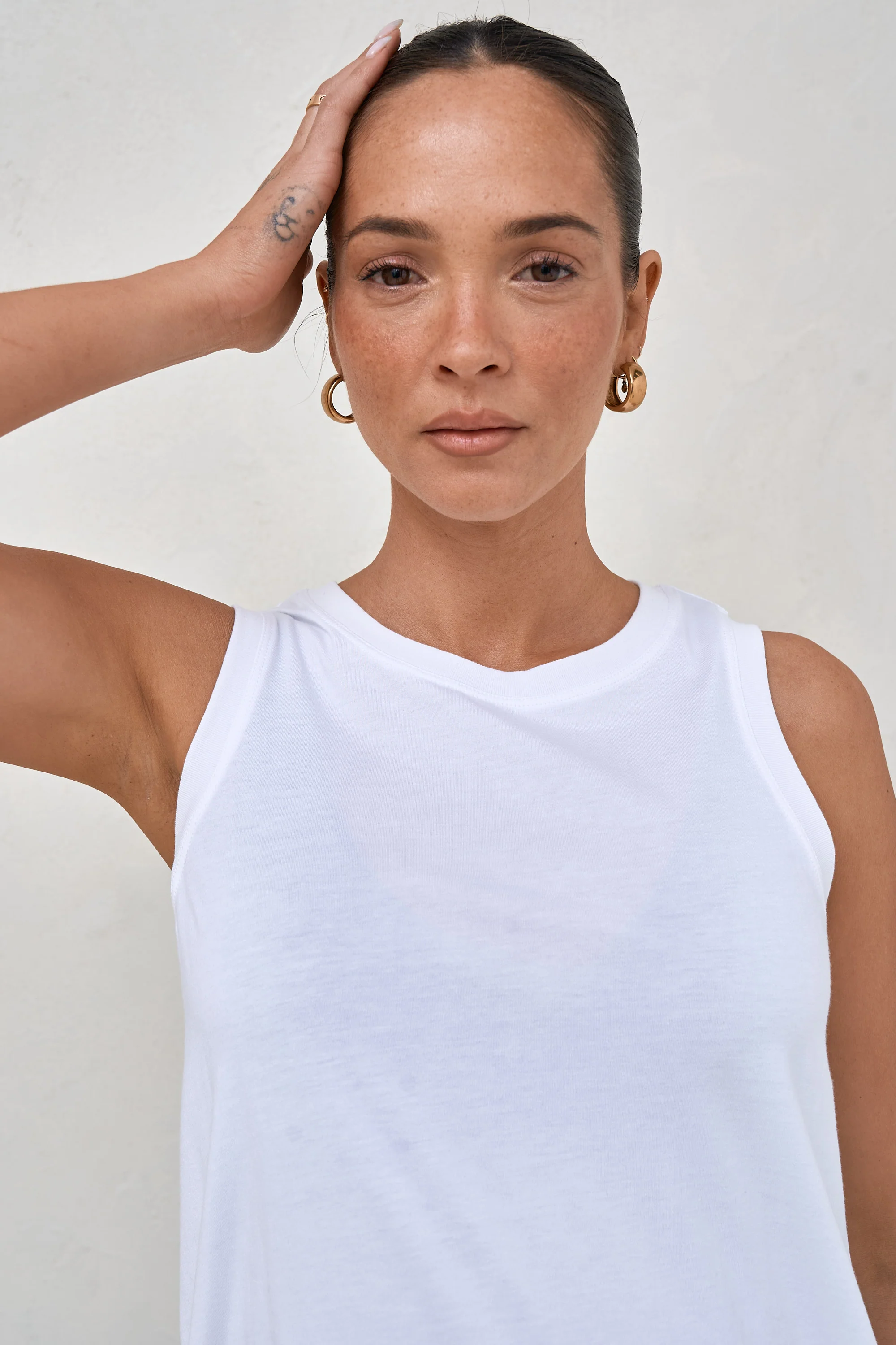 Into It Curved Hem Tank - White - Image 5